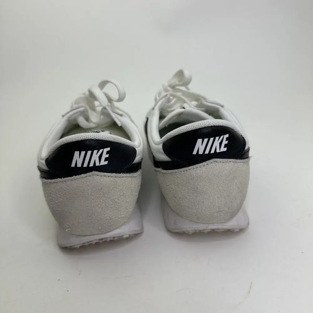 Nike daybreak sneakers